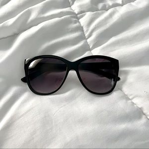 Old Navy Oversized Black Sunglasses